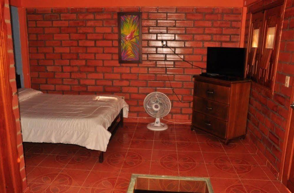 Hotel Campestre Las Bailarinas アルメニア エクステリア 写真